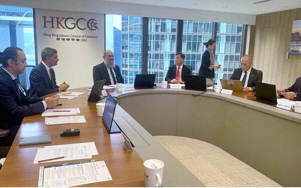Federal Minister Discusses Enhanced Trade Links with Hong Kong Federal Minister Discusses Enhanced Trade Links with Hong Kong