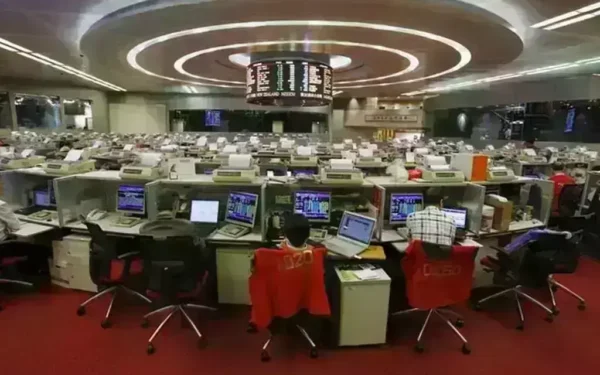 China stocks rise as farming, energy sectors outperform tech