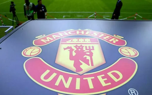 Manchester United Sees Revenue Boost from Champions League Qualification Manchester United Sees Revenue Boost from Champions League Qualification