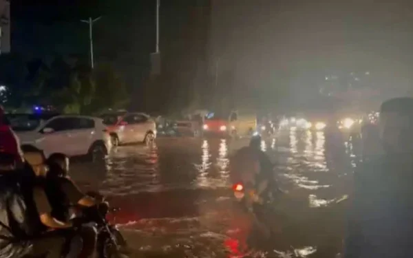 Karachi set for light showers as temperatures rise Karachi set for light showers as temperatures rise