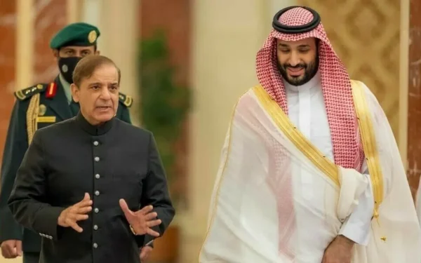 PM Sharif Condemns Houthi Attacks, Stresses Regional Peace PM Sharif Condemns Houthi Attacks, Stresses Regional Peace