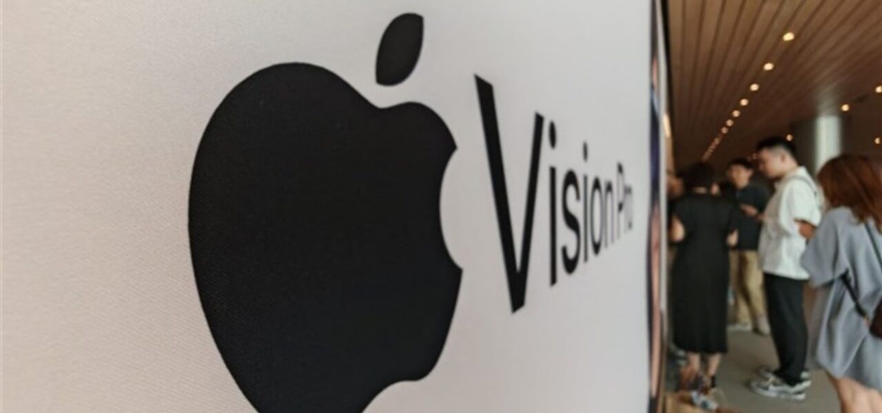 Apple Shifts Focus to Vehicle Software Integration Apple Shifts Focus to Vehicle Software Integration