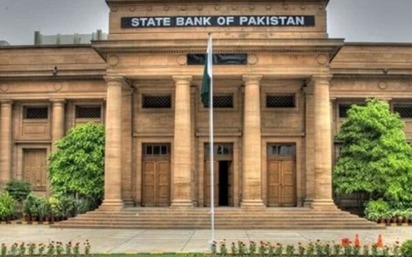 Banks to extend working hours on September 30 for tax collection