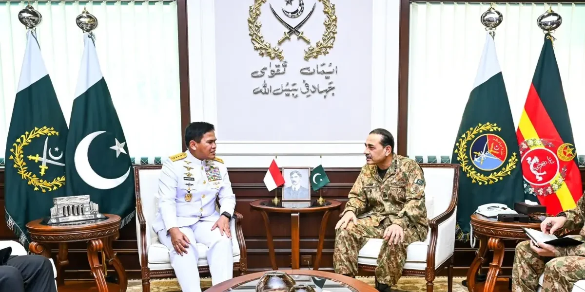 Indonesian Navy Chief Meets Pakistan’s COAS at GHQ