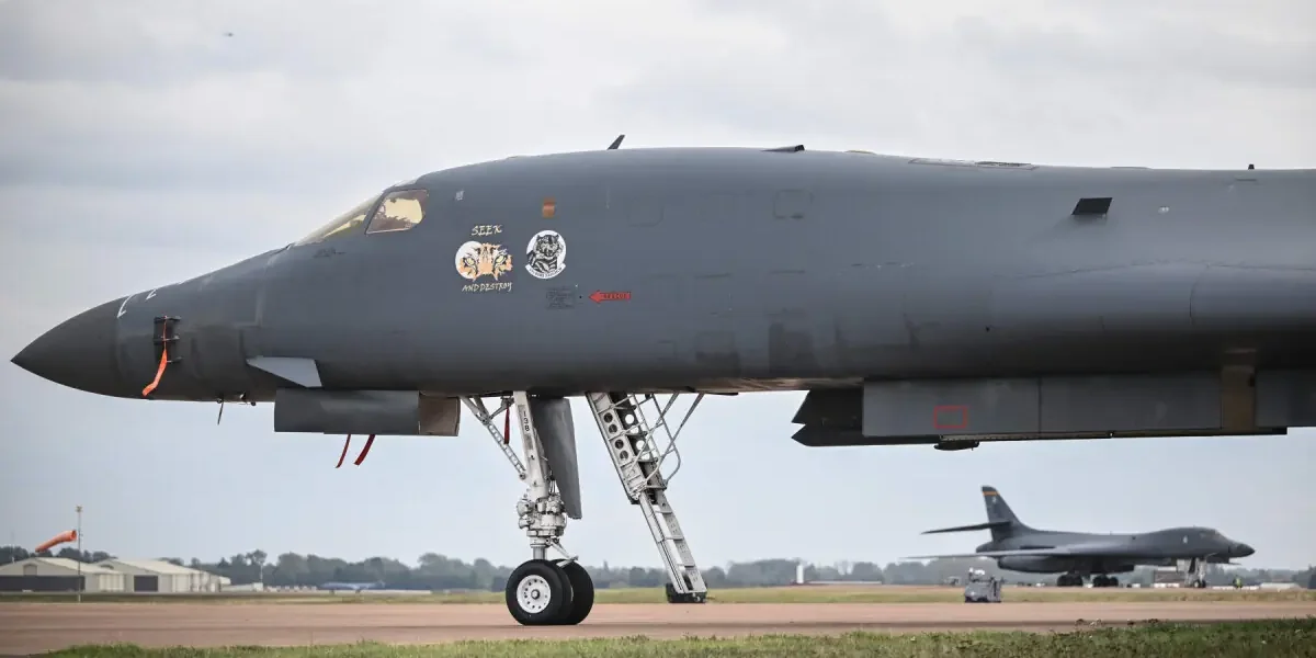 UK Police Arrest Five Men in Major Incident Near US Air Base