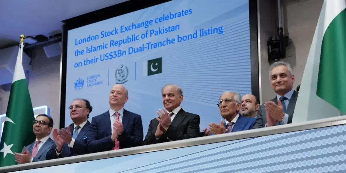 PM Shehbaz Sharif meets global financial firms in London, invites investment