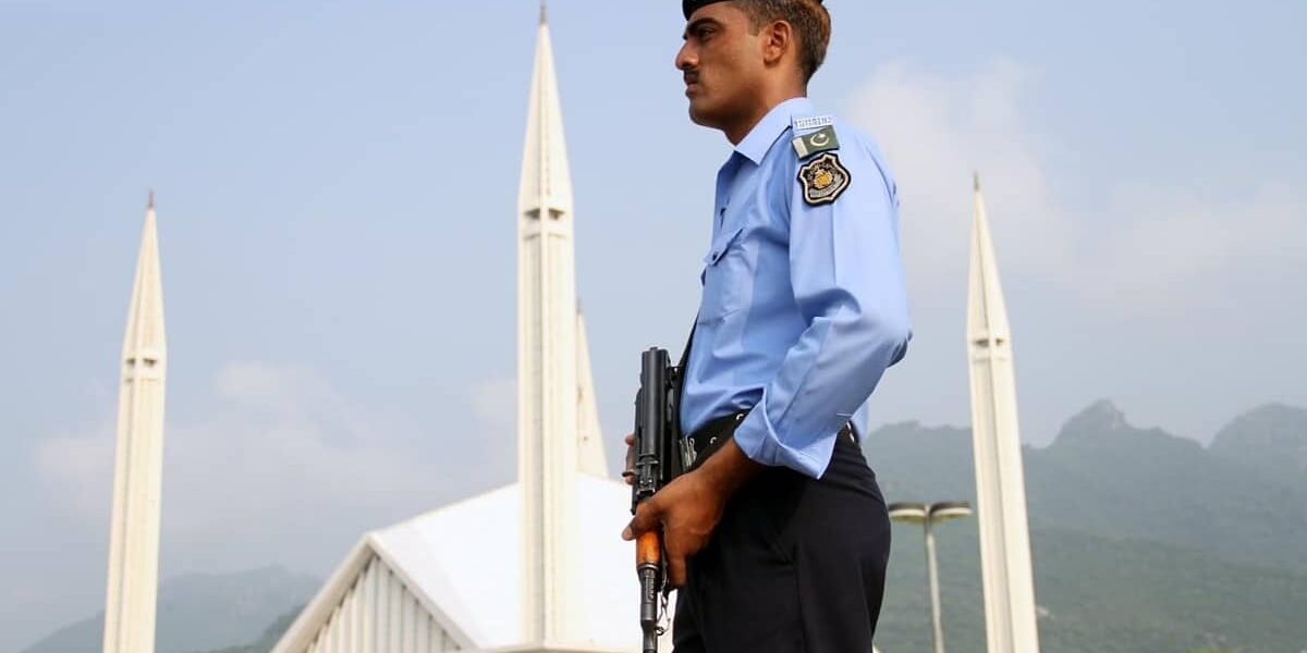 Islamabad Police Instruct Traffic Officers to Avoid Unnecessary FIRs Islamabad Police Instruct Traffic Officers to Avoid Unnecessary FIRs