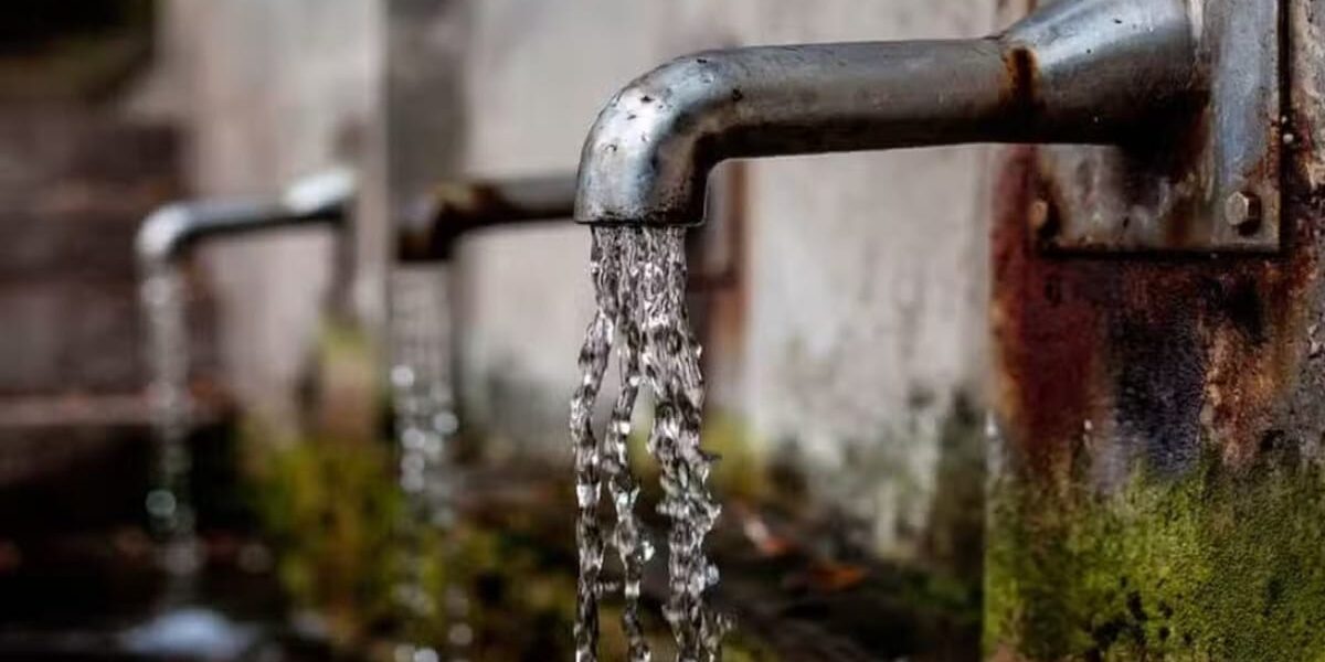 Power Failure at Pipri Pumping Station Disrupts Karachi Water Supply Power Failure at Pipri Pumping Station Disrupts Karachi Water Supply
