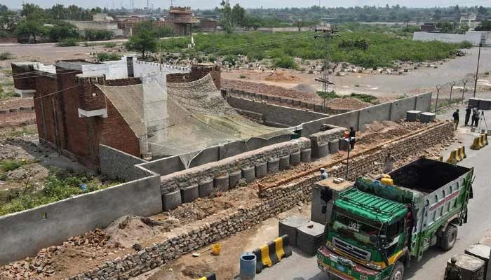 KP police deploy Ukraine-style nets to counter drone attacks