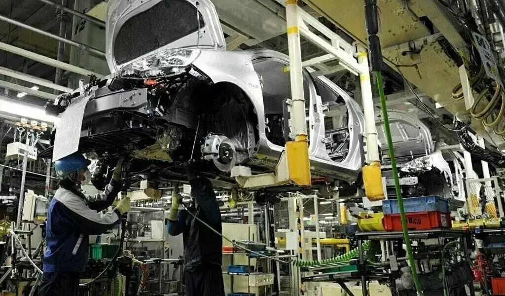 Auto experts warn against lowering duties on completely built-up vehicles Auto experts warn against lowering duties on completely built-up vehicles