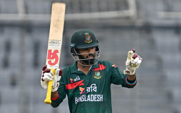 Zimbabwe and Bangladesh adjust squads for ODI tri-series Zimbabwe and Bangladesh adjust squads for ODI tri-series
