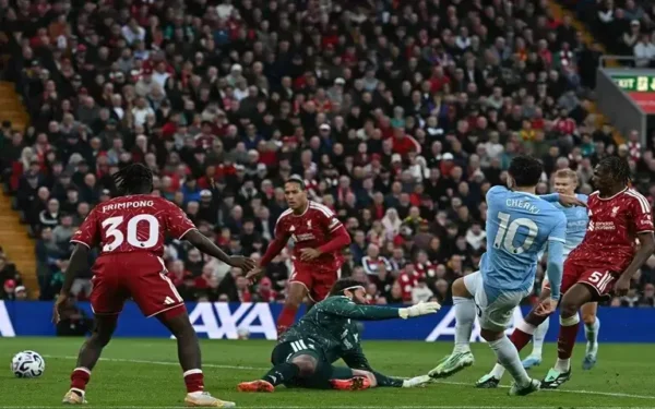 City and PSG clash as financial futures hang in balance City and PSG clash as financial futures hang in balance