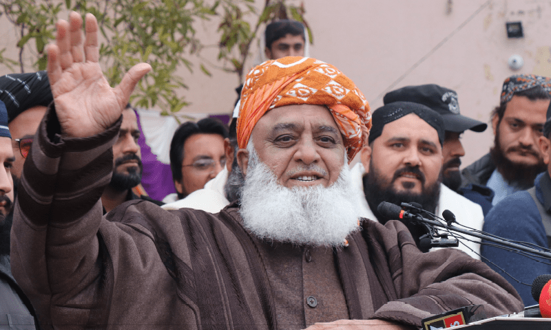 Fazl denies seeking ‘share’ in KP governance, clarifies party’s criticism