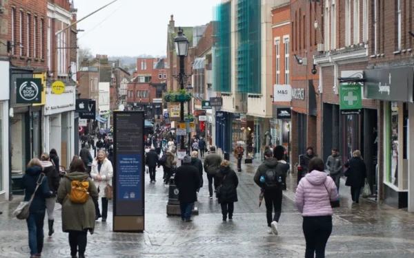 Retail Sales Plunge as Households Cut Back