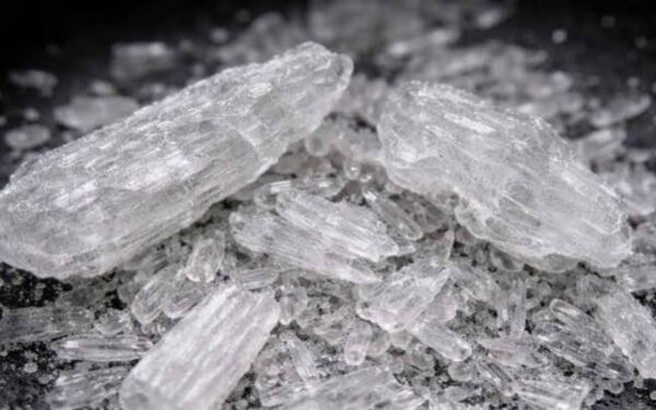 Anti-Narcotics Force Seizes 3.27 Kilograms of Ice at Quetta Airport