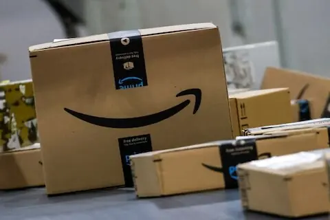 Amazon to Hire Over 300,000 Workers for Holiday Season