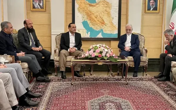 Pakistan Army Chief Visits Tehran for Mediation Talks Pakistan Army Chief Visits Tehran for Mediation Talks