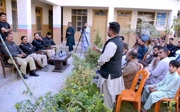Police Officials Listen to Public Concerns in Open Court