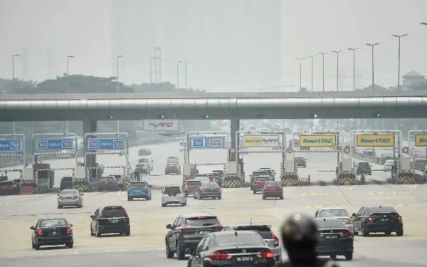 Malaysia Closes Schools in Capital and Parts of Country Due to Haze