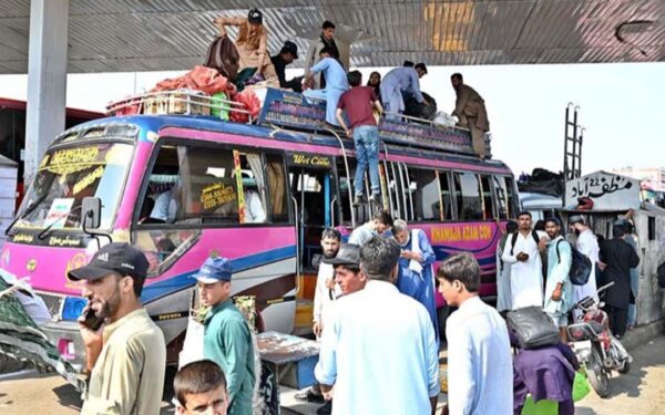 Pirwadhai Bus Stand Faces Security Concerns Pirwadhai Bus Stand Faces Security Concerns