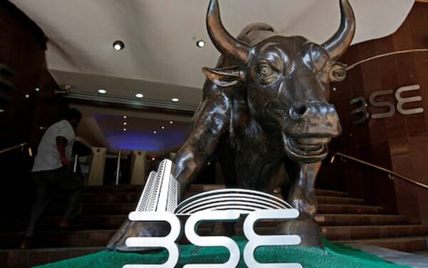 Indian stock markets stable amid oil price concerns