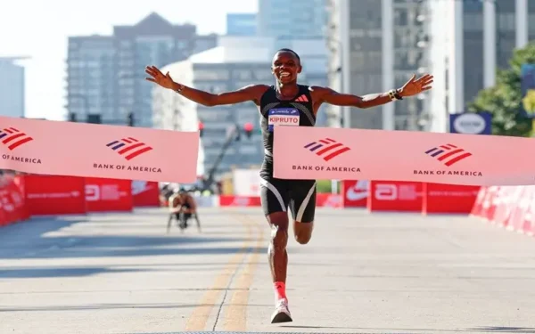 Kipruto wins Chicago Marathon as Feysa defends title