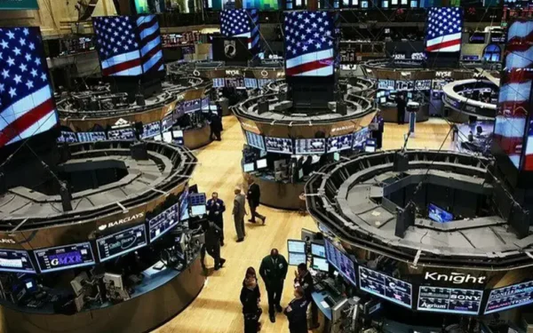 Wall Street rises on healthcare rally, oil prices fall Wall Street rises on healthcare rally, oil prices fall