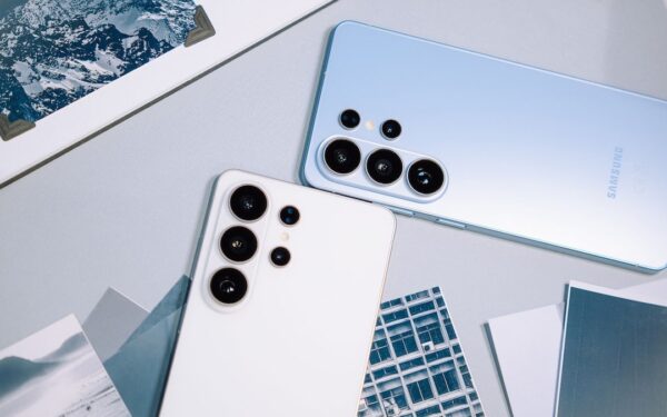 Samsung Considers Cutting Smartphone Production by 20% to 30% Samsung Considers Cutting Smartphone Production by 20% to 30%