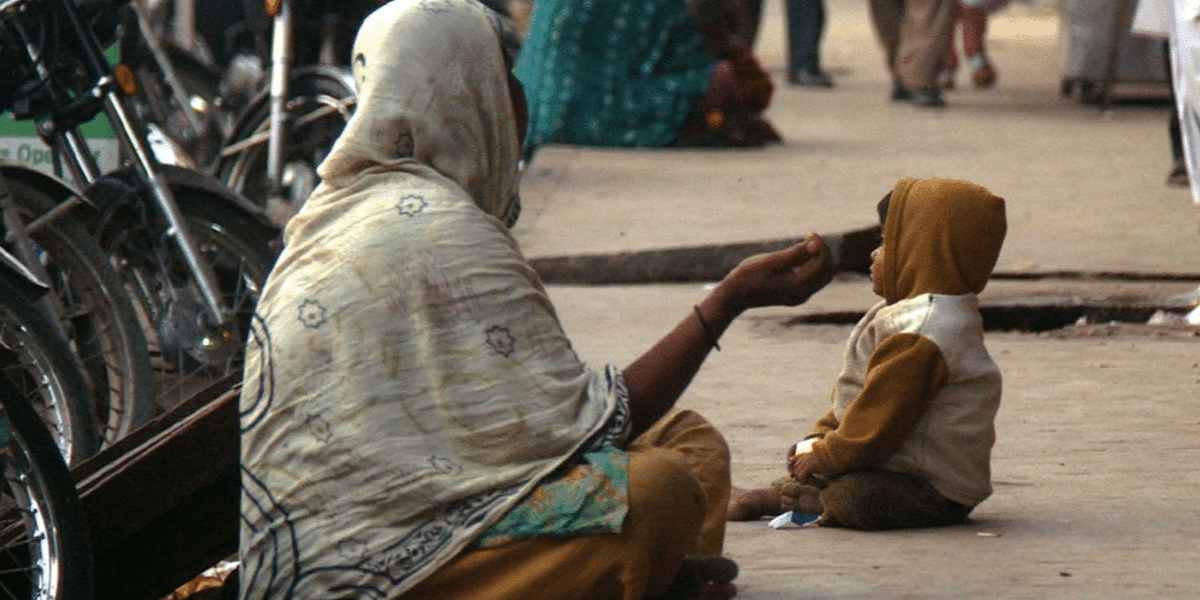 Punjab Introduces Stricter Law Against Child Begging Punjab Introduces Stricter Law Against Child Begging