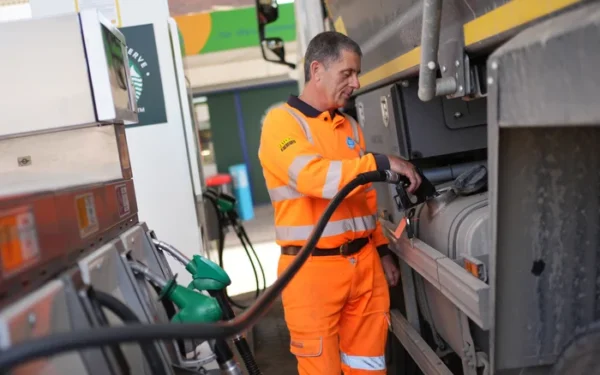 UK Drivers Can Now Check Live Fuel Prices on Google Maps