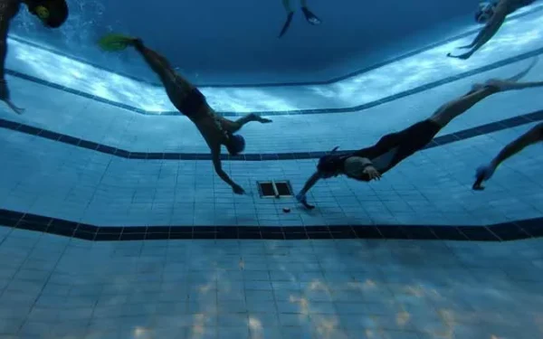 Hong Kong hosts gruelling underwater hockey tournament Hong Kong hosts gruelling underwater hockey tournament