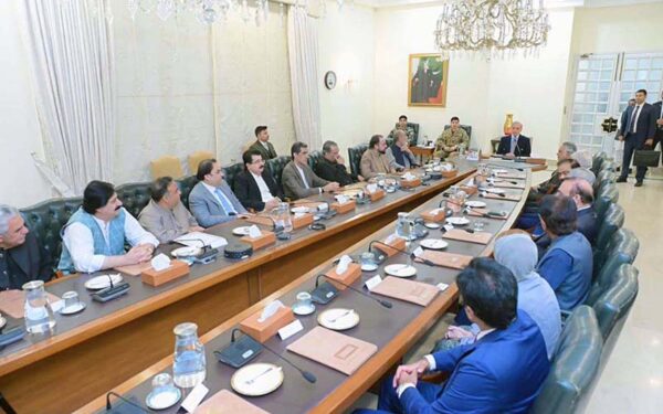 Parliamentary delegation meets Prime Minister Shehbaz Sharif Parliamentary delegation meets Prime Minister Shehbaz Sharif