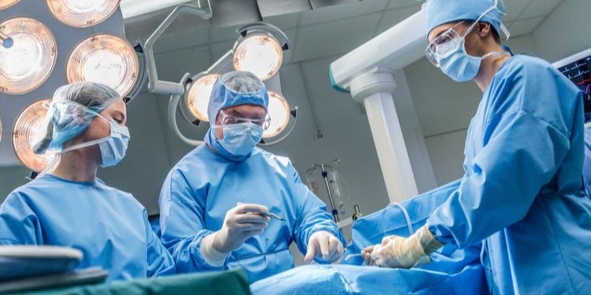 KP Hospital Completes First Kidney Transplant under Sehat Card