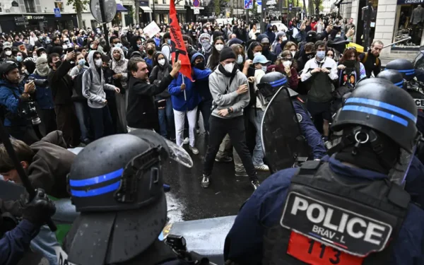 France Halts Use of Stun Grenades Amid Student Protests