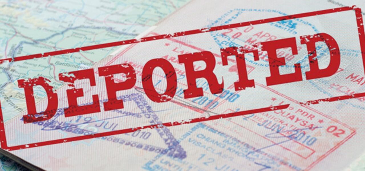 40 Pakistanis Deported from Greece After Illegal Entry 40 Pakistanis Deported from Greece After Illegal Entry
