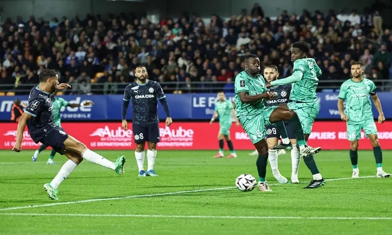 Marseille Wins to End Four-Game Losing Streak Marseille Wins to End Four-Game Losing Streak