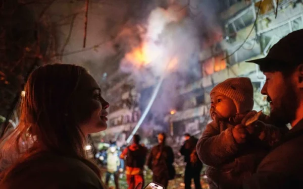 Ukraine warns of increased civilian casualties due to Starlink restrictions Ukraine warns of increased civilian casualties due to Starlink restrictions
