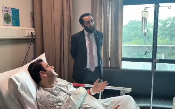Federal Minister visits ailing Khyber Pakhtunkhwa MPA Federal Minister visits ailing Khyber Pakhtunkhwa MPA