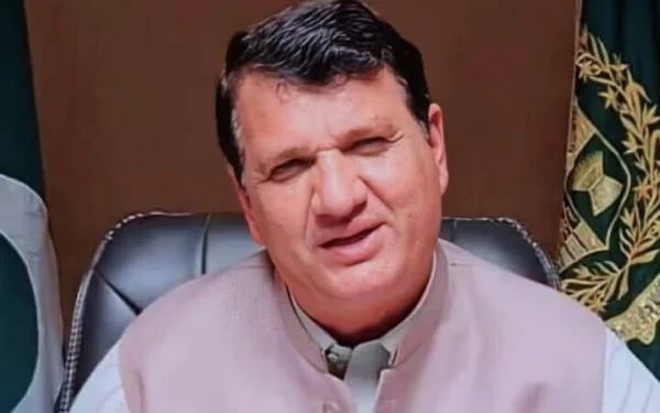 PTI accused of corruption; federal minister vows to account for looted funds