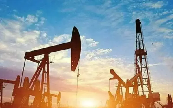 US Considers Easing Sanctions on ‘Shadow Fleet’ Amid Oil Market Uncertainty US Considers Easing Sanctions on ‘Shadow Fleet’ Amid Oil Market Uncertainty