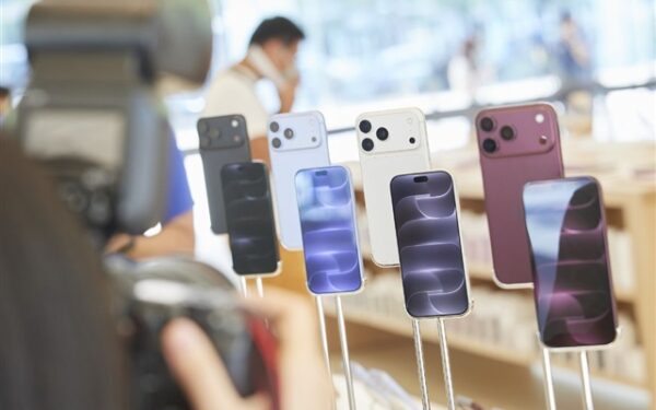 Phone chip suppliers face demand decline in Q4 2026
