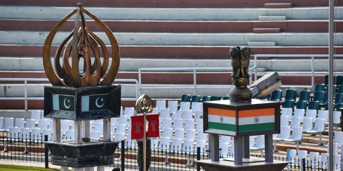 Pakistan disrupts Indian actors’ promotional efforts at Wagah-Attari border Pakistan disrupts Indian actors’ promotional efforts at Wagah-Attari border
