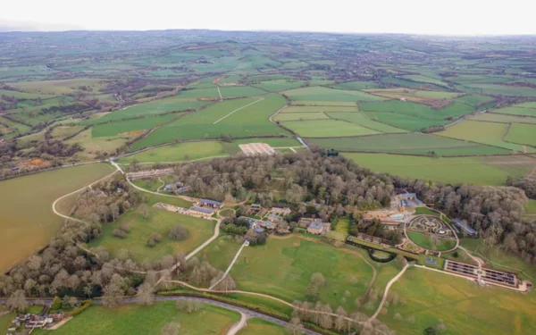 South African Billionaire Turns Somerset Estate into Luxury Retreat South African Billionaire Turns Somerset Estate into Luxury Retreat