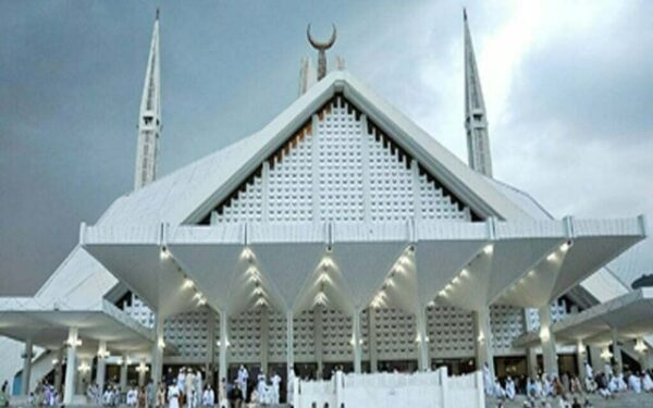 Punjab government disburses Rs14.5bn to mosque imams Punjab government disburses Rs14.5bn to mosque imams