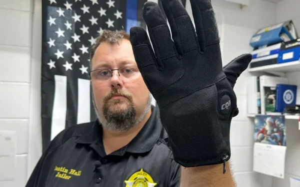 ICE signs .7m deal for electric-shock gloves ICE signs .7m deal for electric-shock gloves