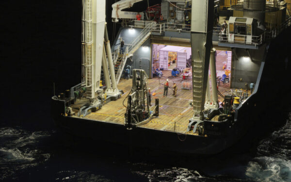 Startup Demonstrates Subsea Geothermal Power Plant Startup Demonstrates Subsea Geothermal Power Plant
