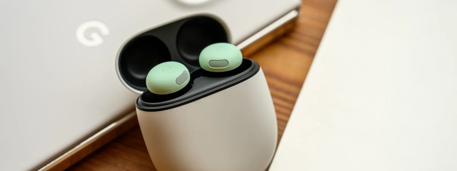 Google updates Pixel Buds with sleep detection and new features