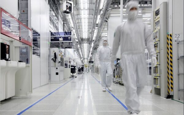 Chinese Chip Makers Invest in Hybrid Bonding Technology