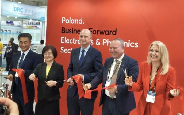 Taiwan promotes science-park model to Mexico and Poland