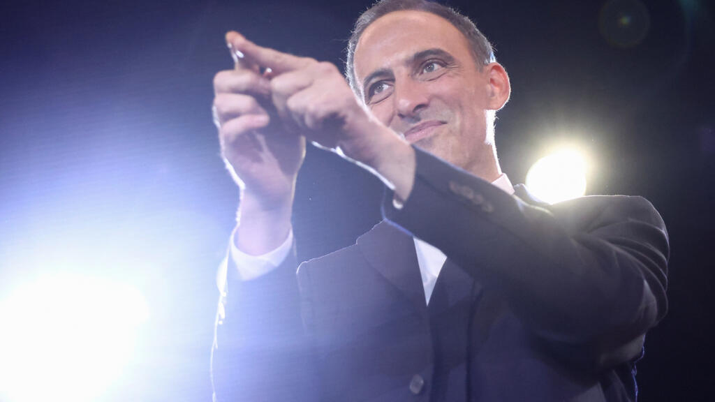 Glucksmann Secures Centre-Left Nomination for French Presidency Glucksmann Secures Centre-Left Nomination for French Presidency